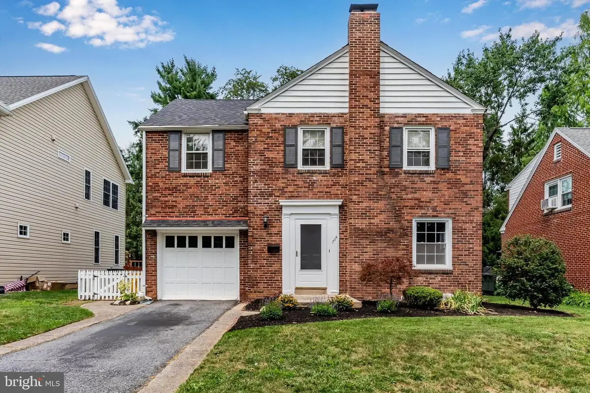 1704 Wyndham Rd, Camp Hill, PA 17011 - #1