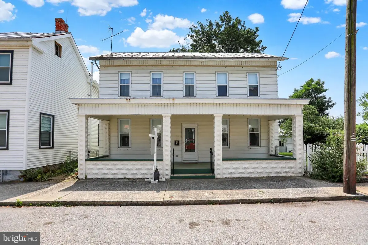 14 Chestnut St, Newville, PA 17241 - #1