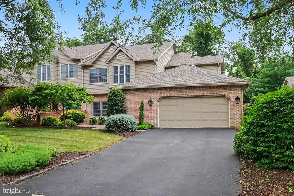12 Crain Cir, Lemoyne, PA 17043 - #1