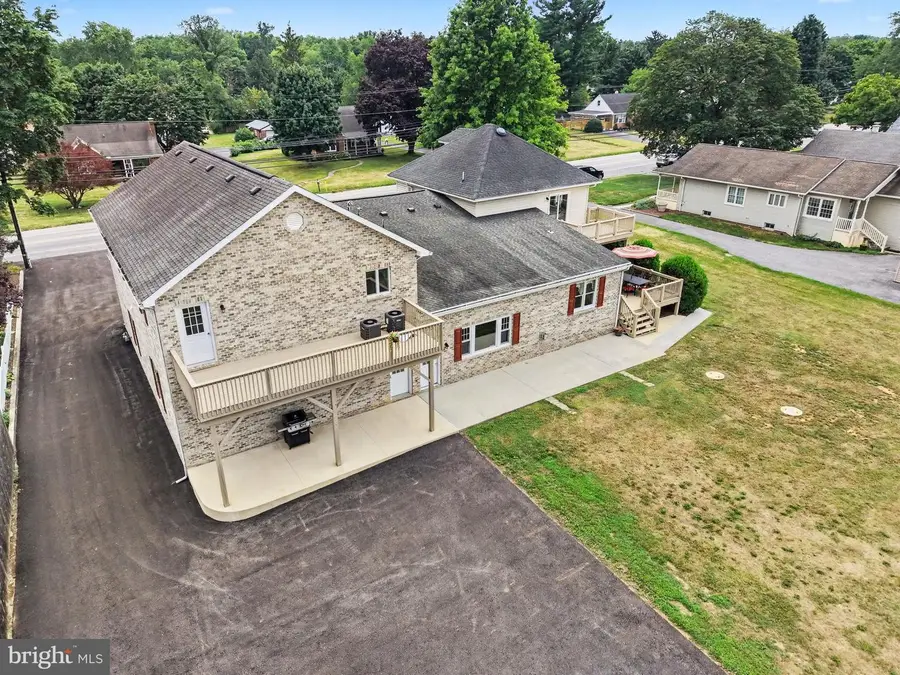 924 W Trindle Road, Mechanicsburg, PA 17055 - #3