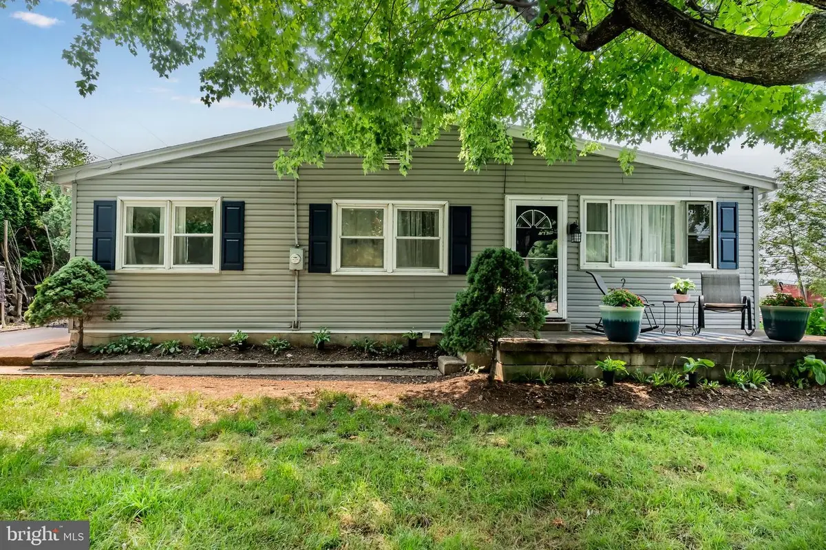 147 Salem Church Rd, Mechanicsburg, PA 17050 - #1