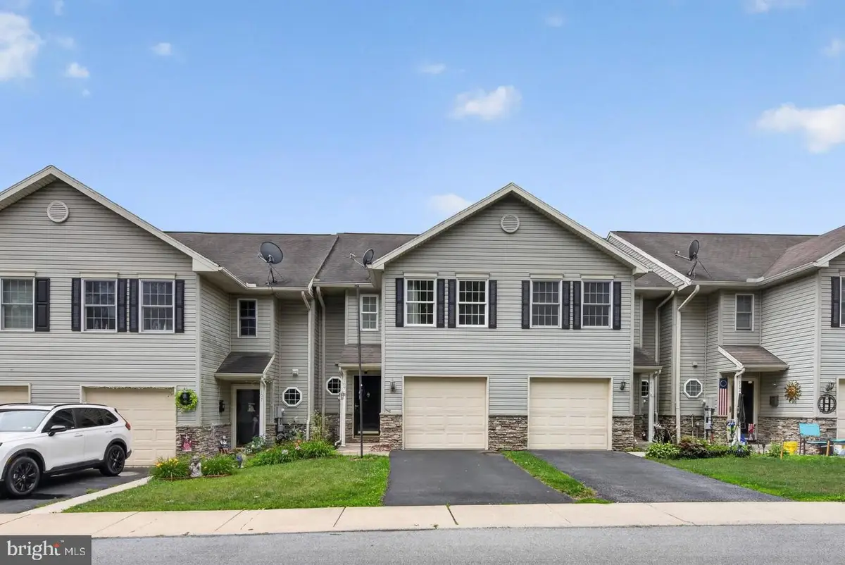 109 Sherman St, Enola, PA 17025 - #1