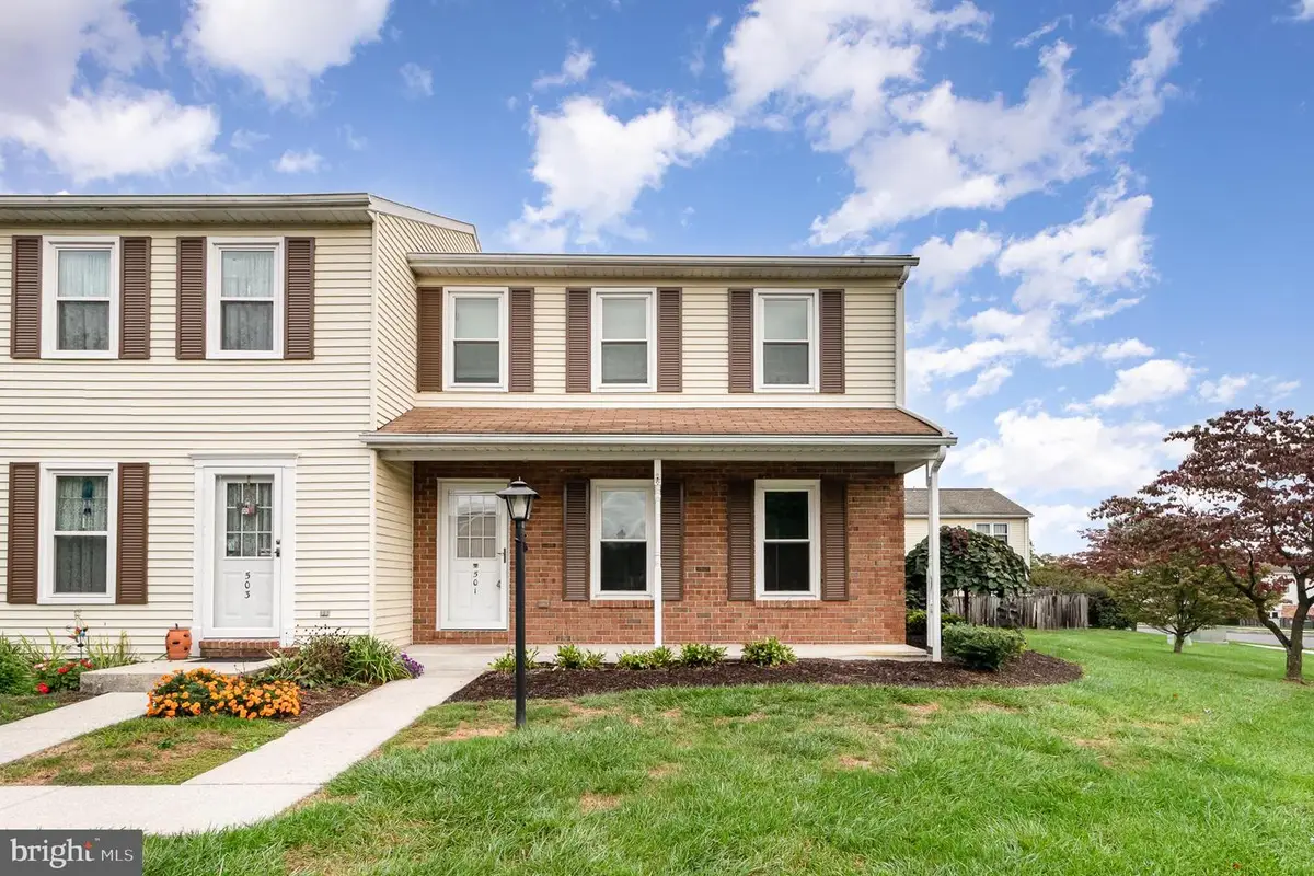 501 Allenview Dr, Mechanicsburg, PA 17055 - #1
