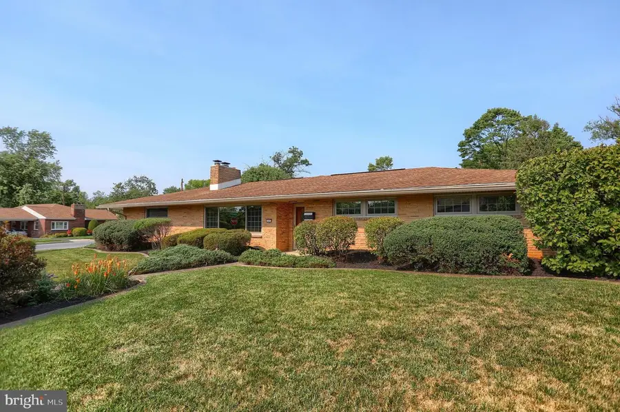23 Columbia Dr, Camp Hill, PA 17011 - #2