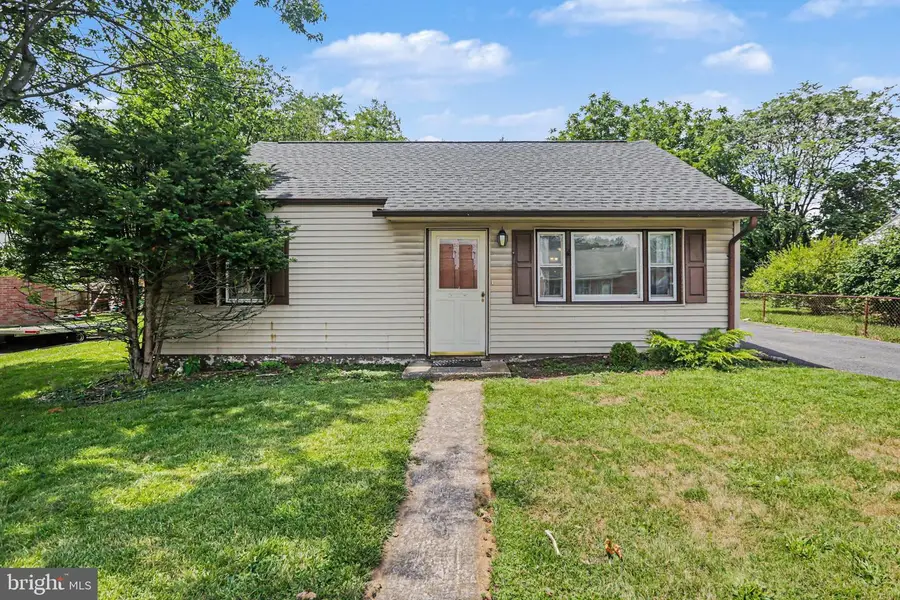 12 Birch St, Mechanicsburg, PA 17050 - #2