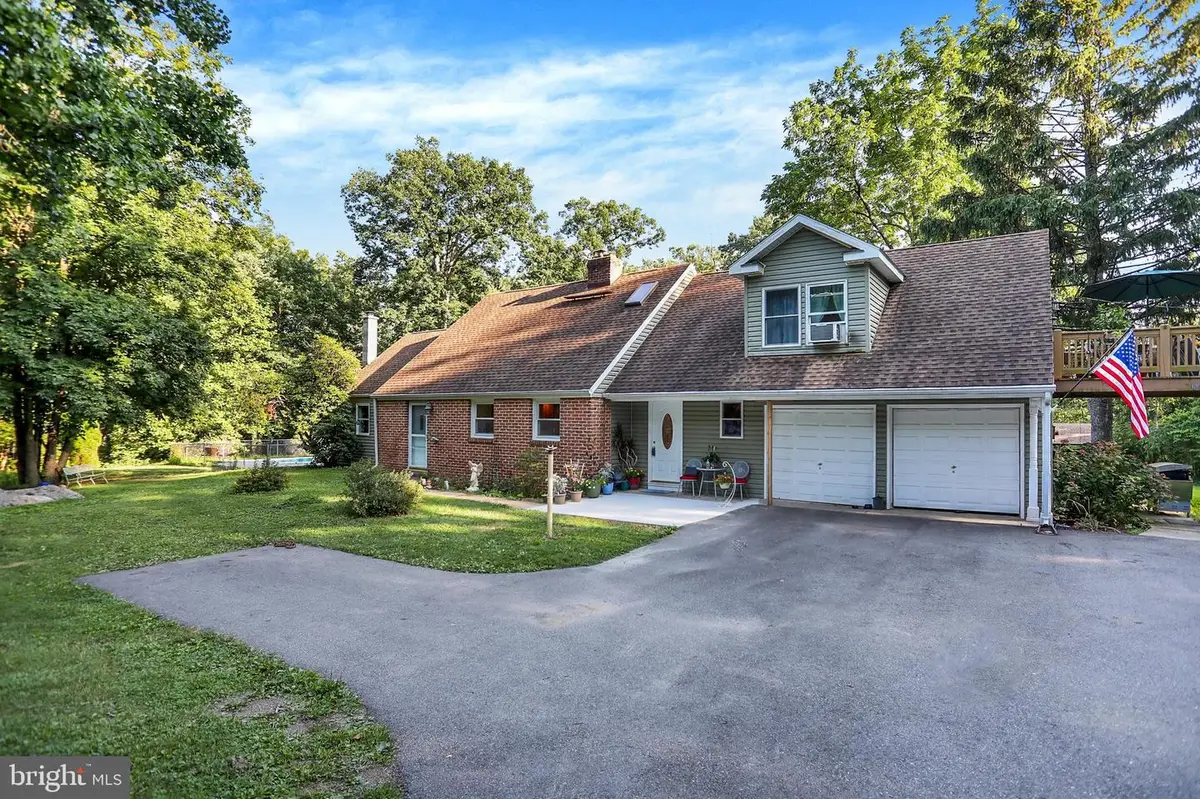 65 Sunnyside Dr, Carlisle, PA 17015 - #1