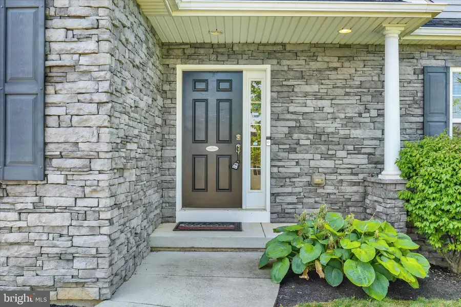 807 Genevieve Dr, Mechanicsburg, PA 17055 - #2