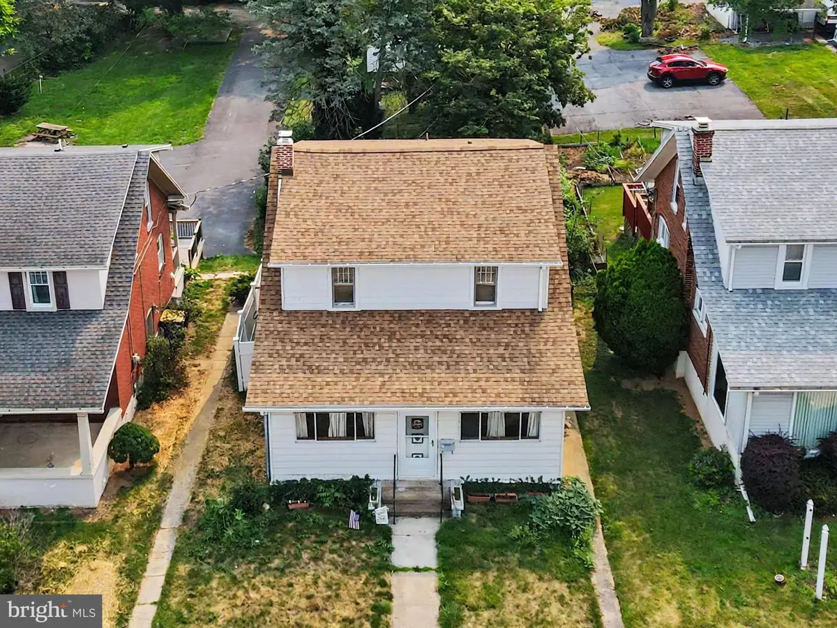 145 S 32nd St, Camp Hill, PA 17011 - #1