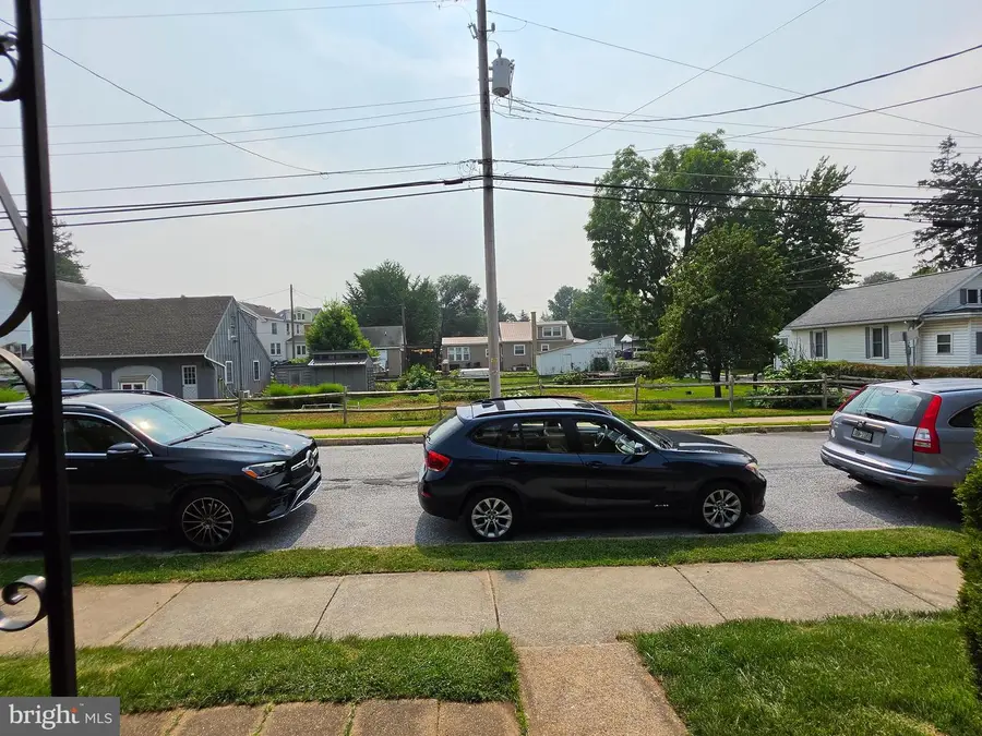 113 S Washington St, Mechanicsburg, PA 17055 - #3