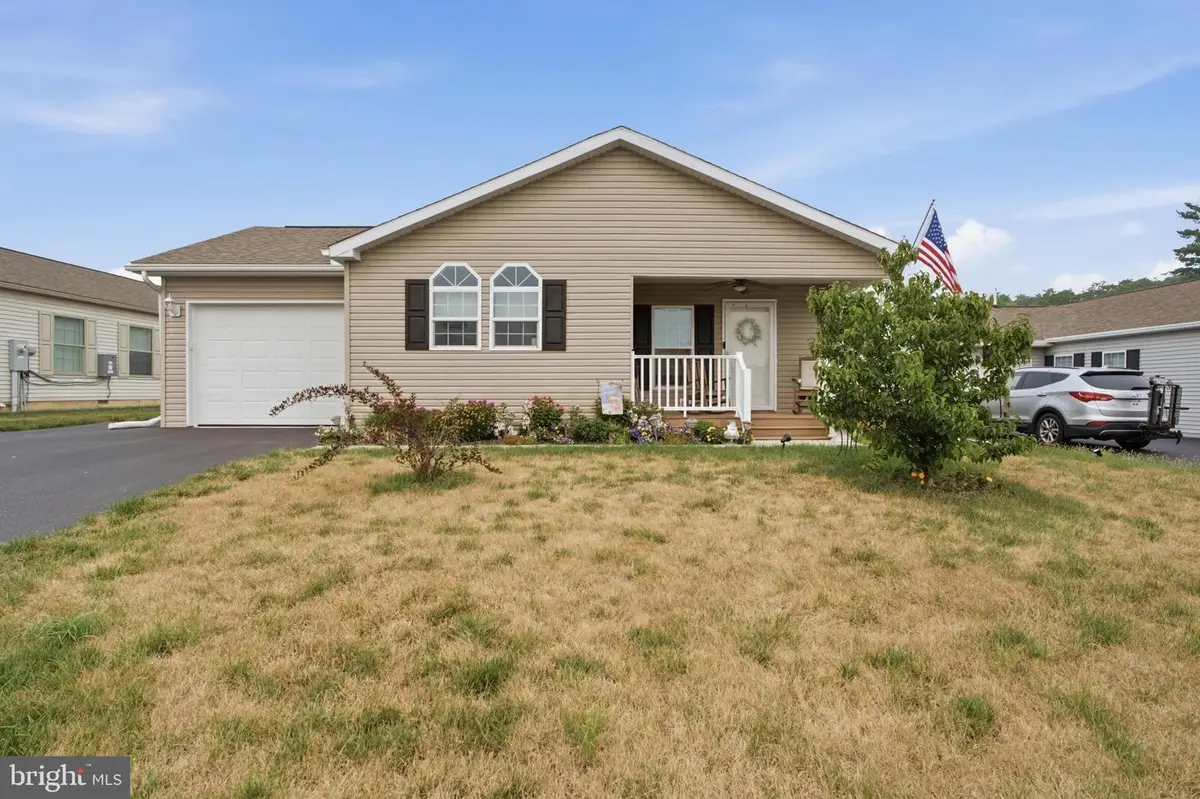 105 Glenridge Dr, Carlisle, PA 17015 - #1