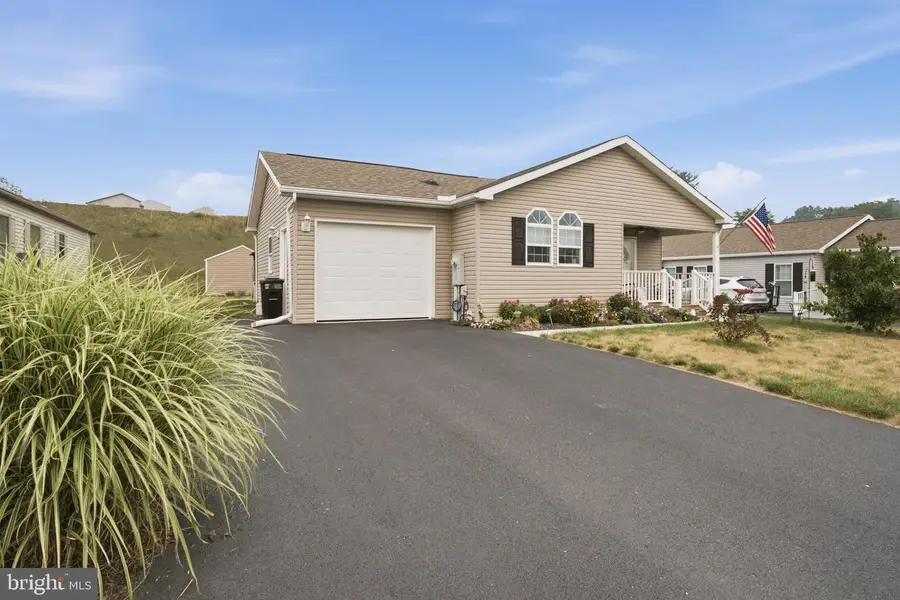 105 Glenridge Dr, Carlisle, PA 17015 - #3
