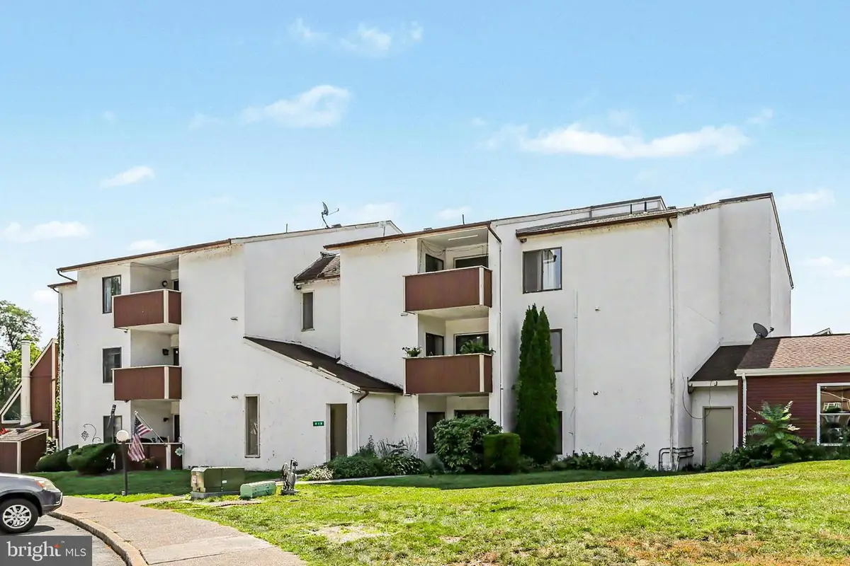 810 Charlotte Way #301, Enola, PA 17025 - #1