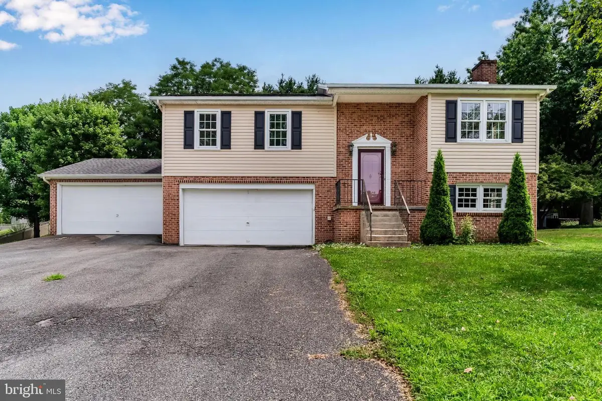 2210 Douglas Drive, Carlisle, PA 17013 - #1