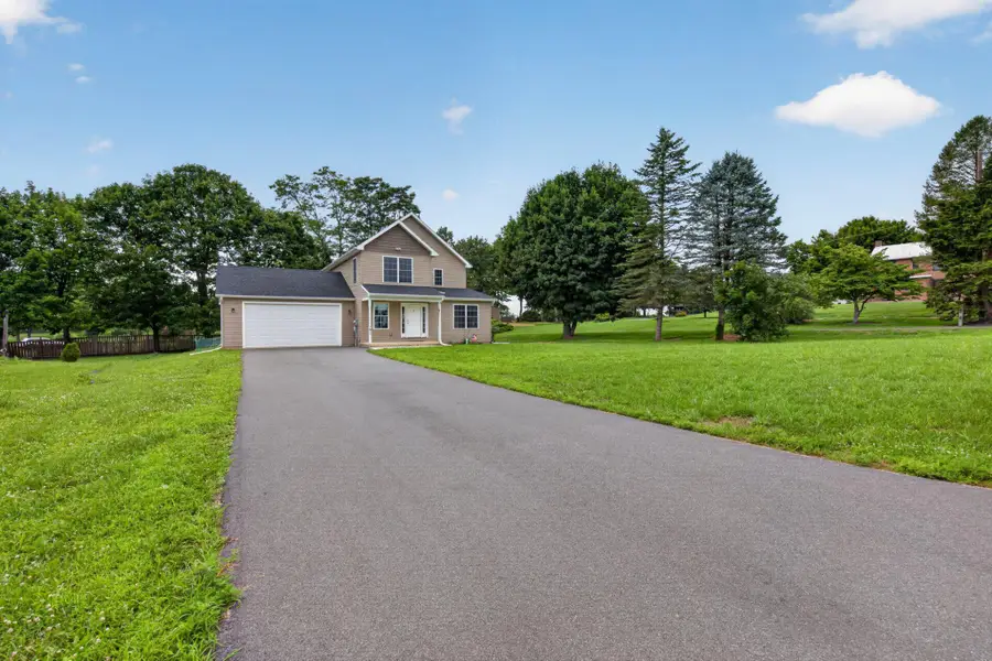 191 Greenview Dr, Carlisle, PA 17015 - #2
