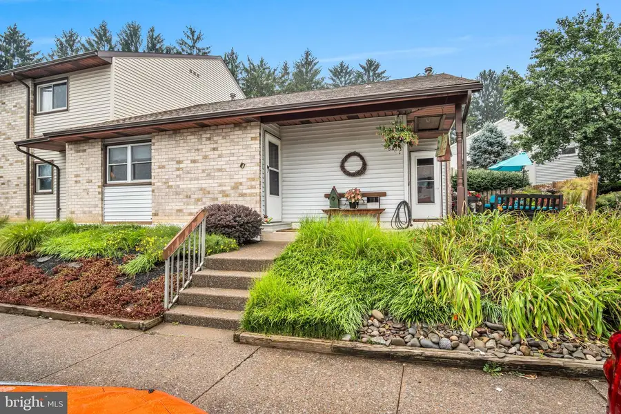 54 Drexel Pl, New Cumberland, PA 17070 - #2