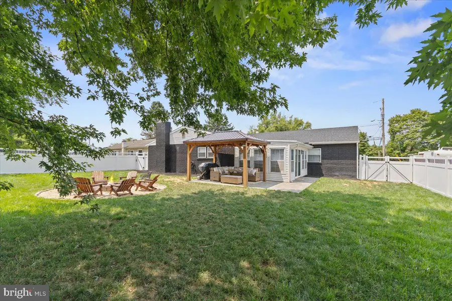 7 Ronald Rd, Mechanicsburg, PA 17050 - #3