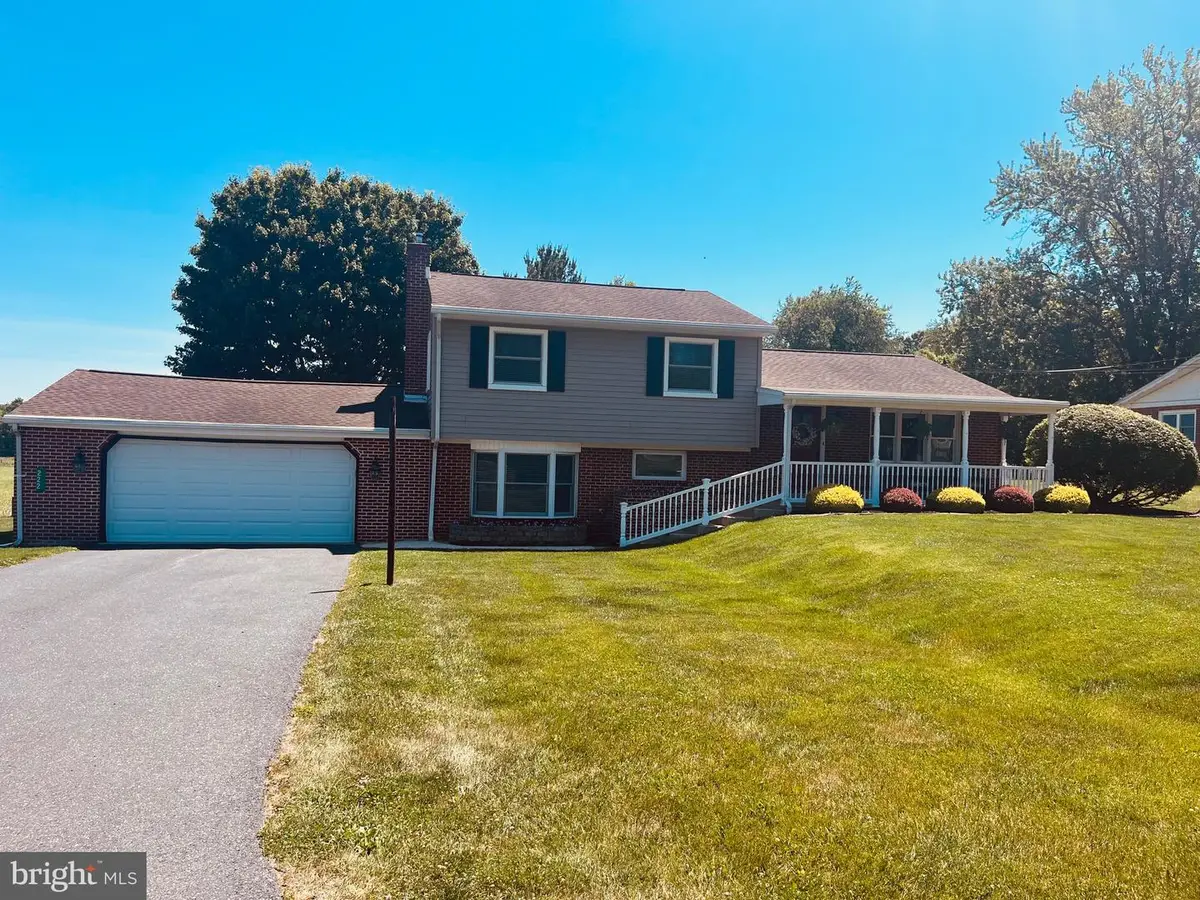 222 Hempt Rd, Mechanicsburg, PA 17050 - #1