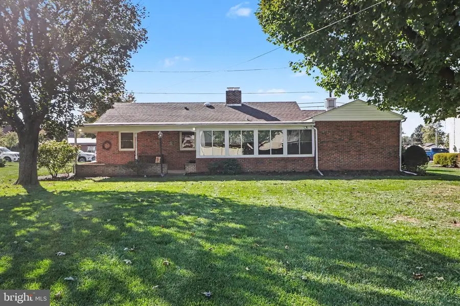 209 S Broad St, Mechanicsburg, PA 17055 - #3