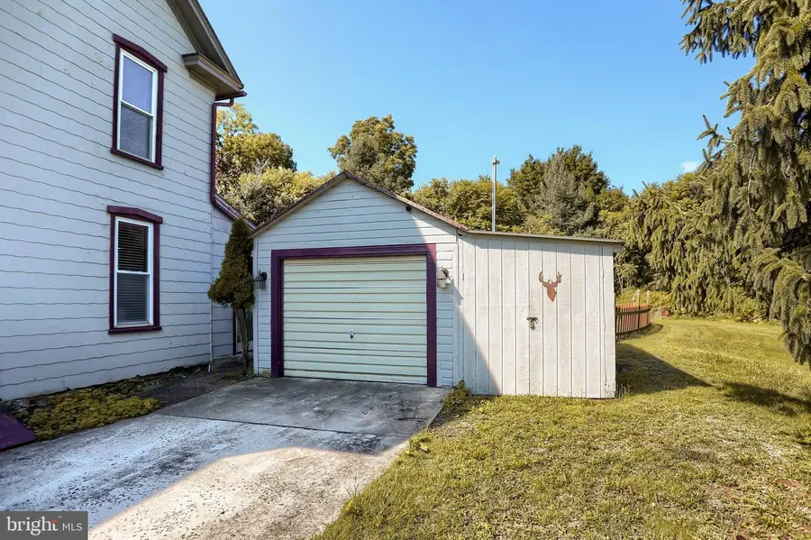 402 S Penn St, Shippensburg, PA 17257 - #3