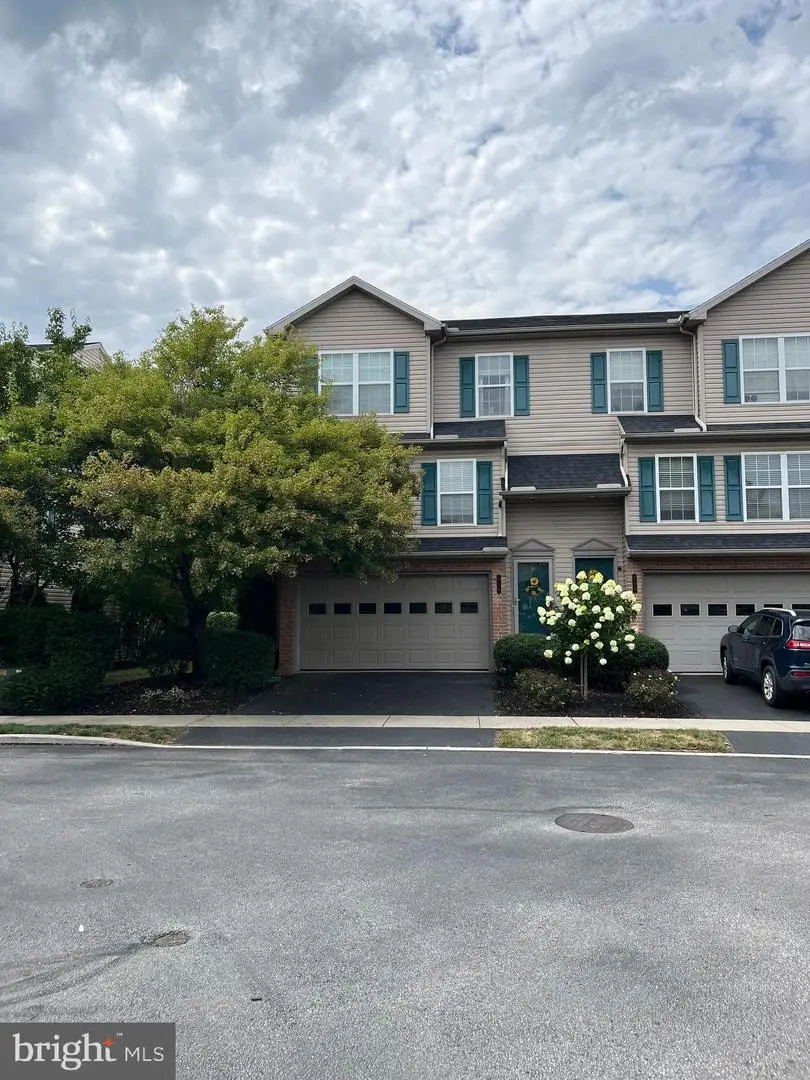 510 Meadow Croft Cir, Mechanicsburg, PA 17055 - #1