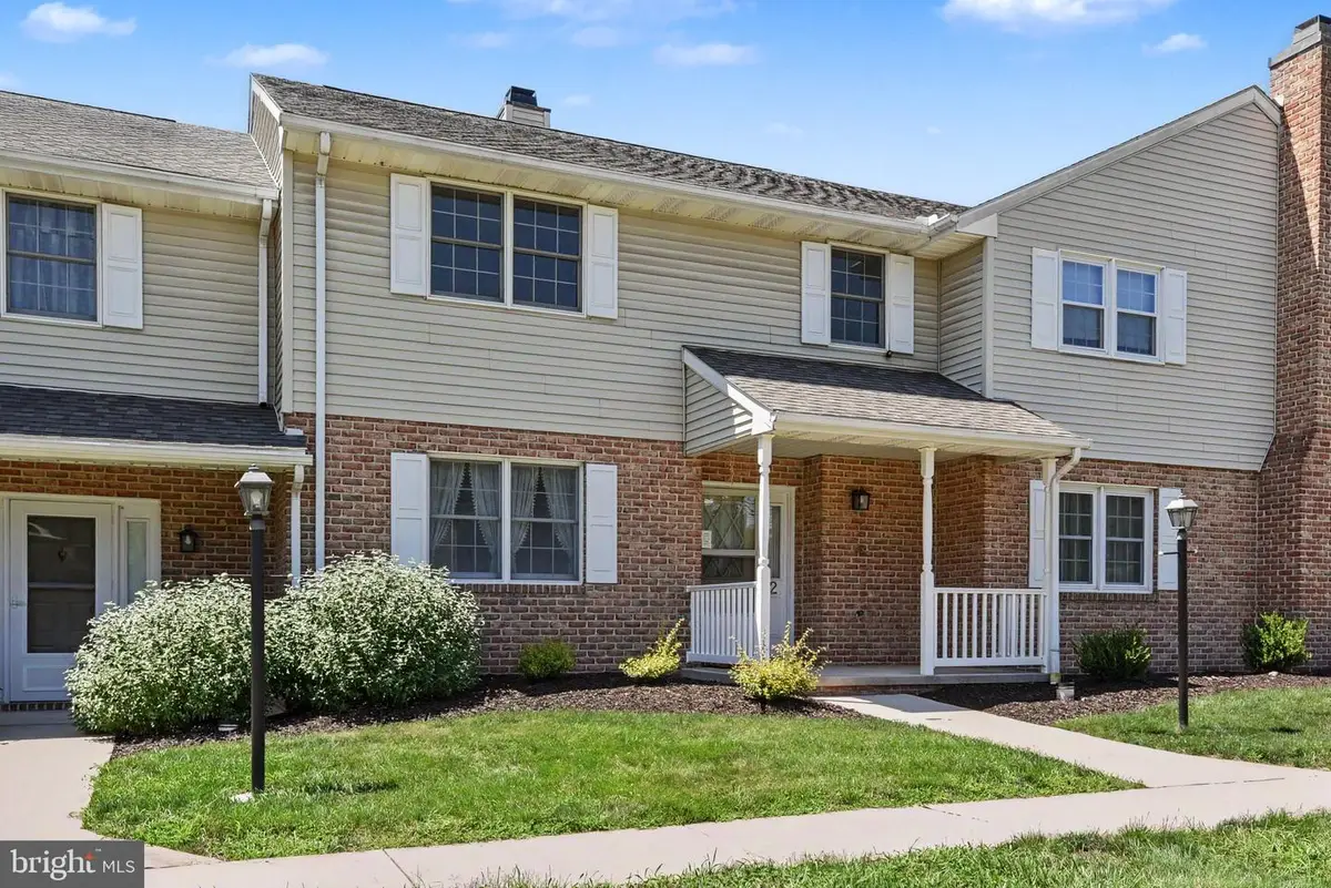 2 Garland Ct, Carlisle, PA 17013 - #1