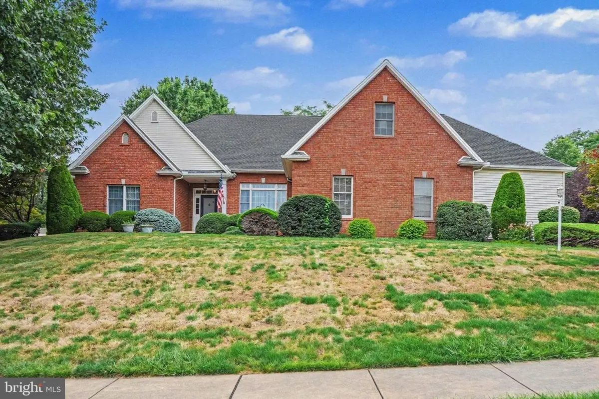 1771 N Meadow Dr, Mechanicsburg, PA 17055 - #1