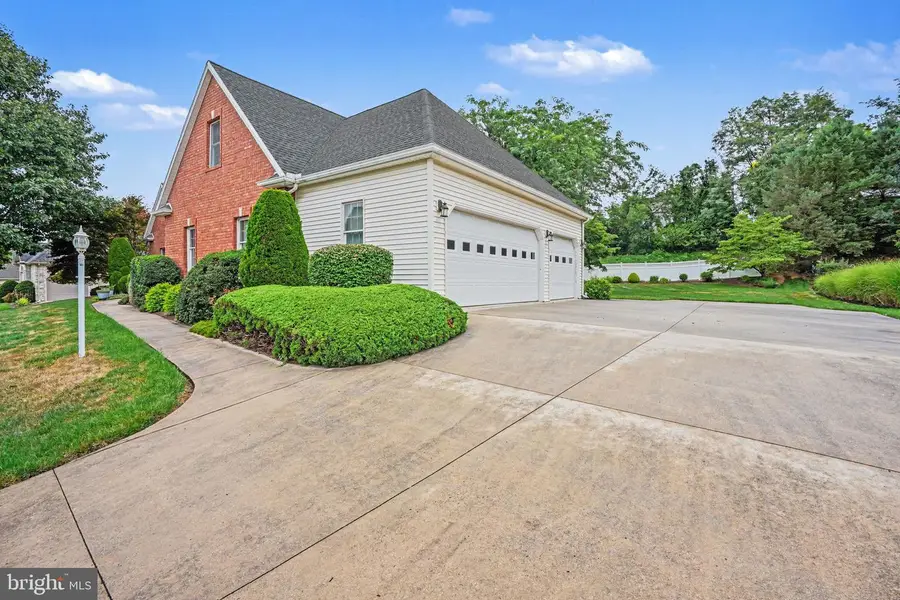 1771 N Meadow Dr, Mechanicsburg, PA 17055 - #3