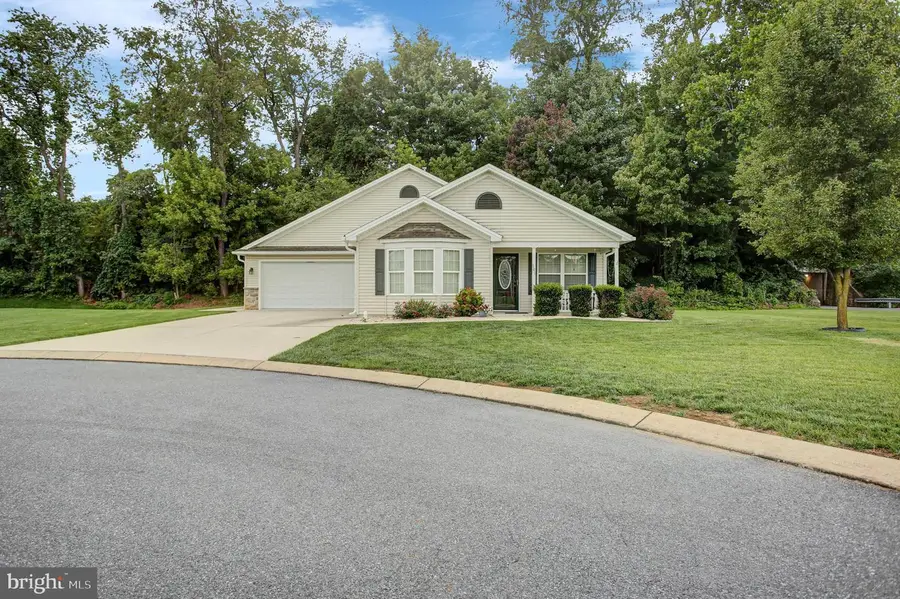 101 Colonial Ct, Shippensburg, PA 17257 - #2
