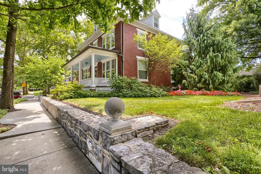 90 E Ridge St, Carlisle, PA 17013 - #2