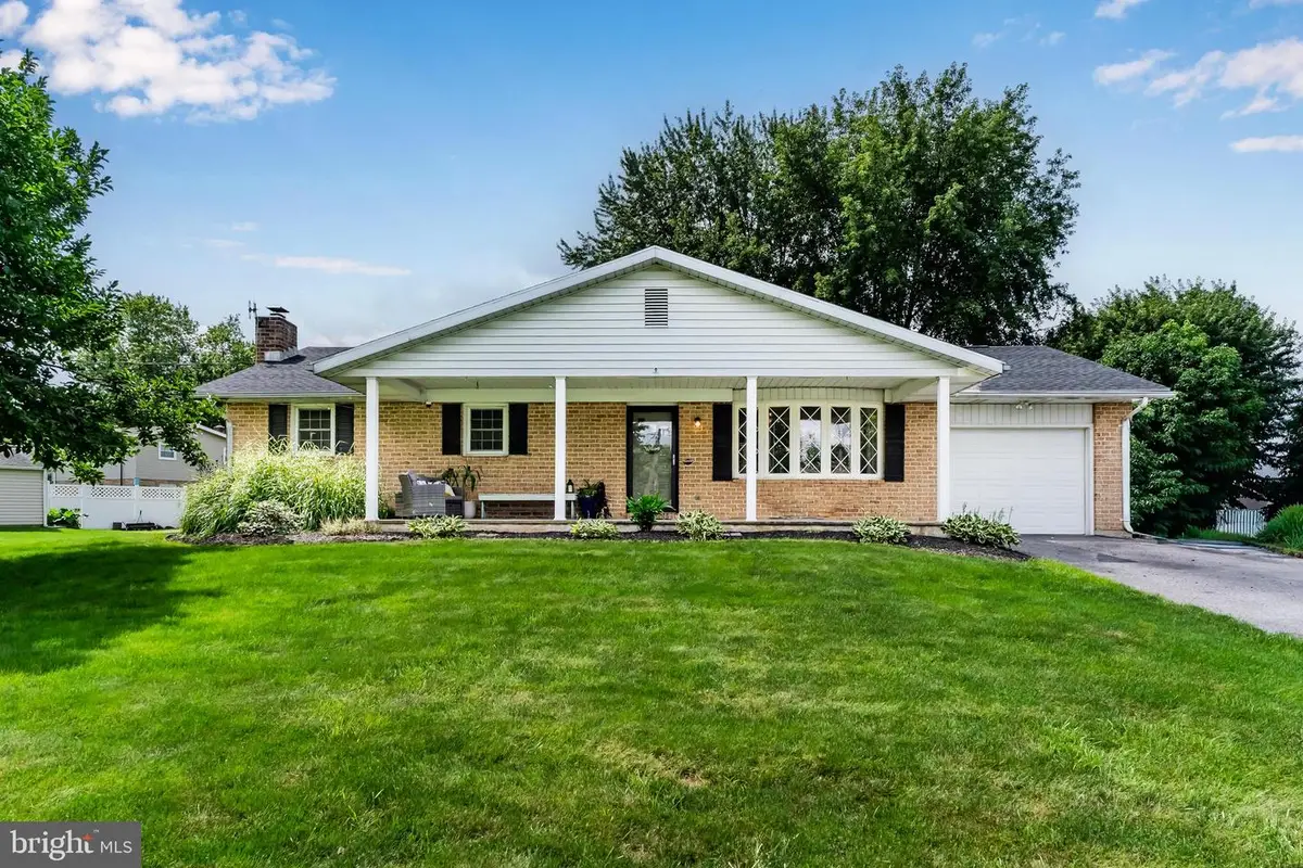 80 Buckthorn Dr, Carlisle, PA 17015 - #1
