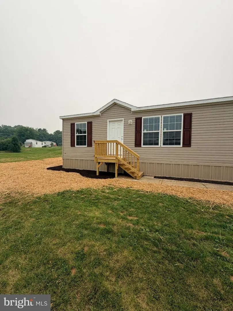 4 Cherokee Dr, Shippensburg, PA 17257 - #3