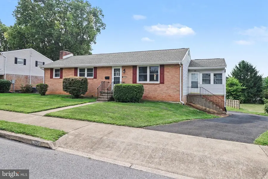 1092 Cocklin St, Mechanicsburg, PA 17055 - #2