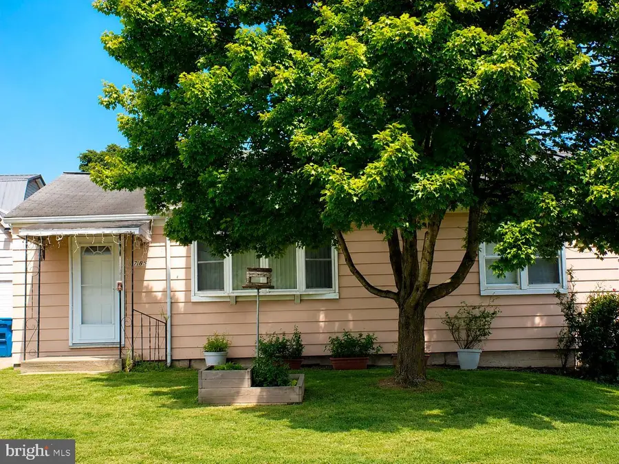 785 Longs Gap Rd, Carlisle, PA 17013 - #2