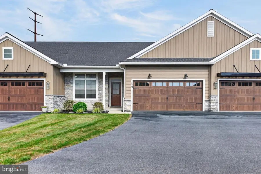 766 Aurora Dr, Mechanicsburg, PA 17055 - #3