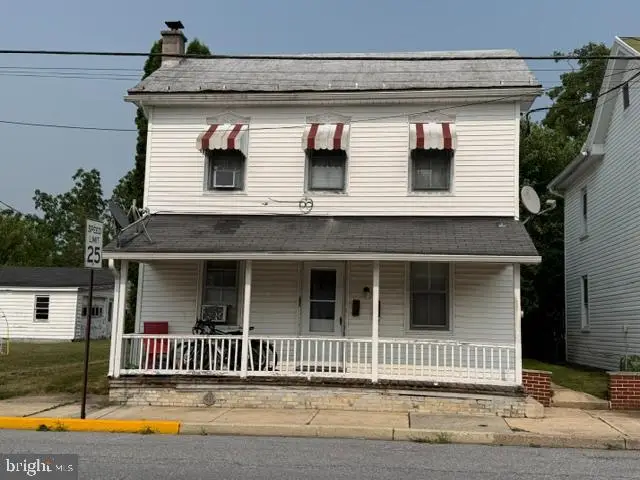 224 Chestnut St, Mount Holly Springs, PA 17065 - #1