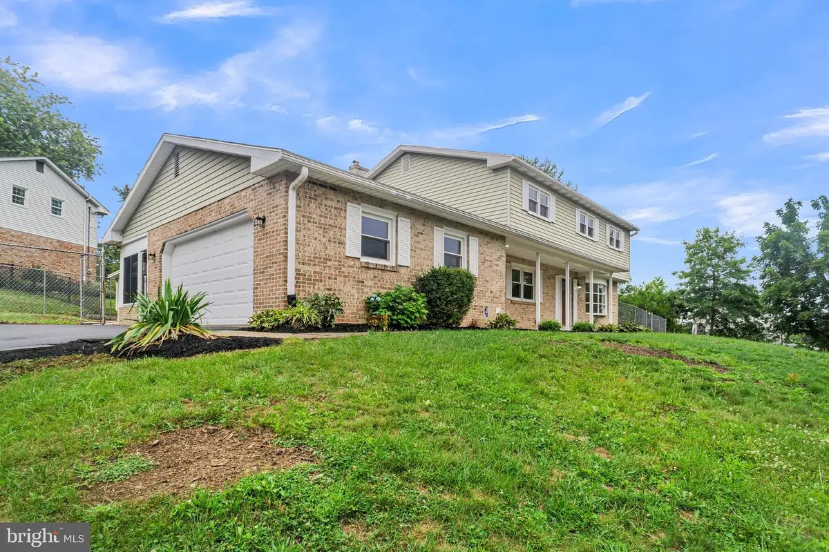 3922 Cherylbrook Dr, Mechanicsburg, PA 17050 - #1