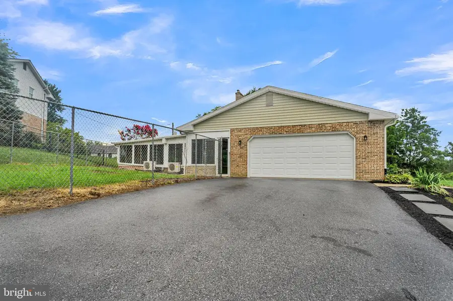 3922 Cherylbrook Dr, Mechanicsburg, PA 17050 - #3