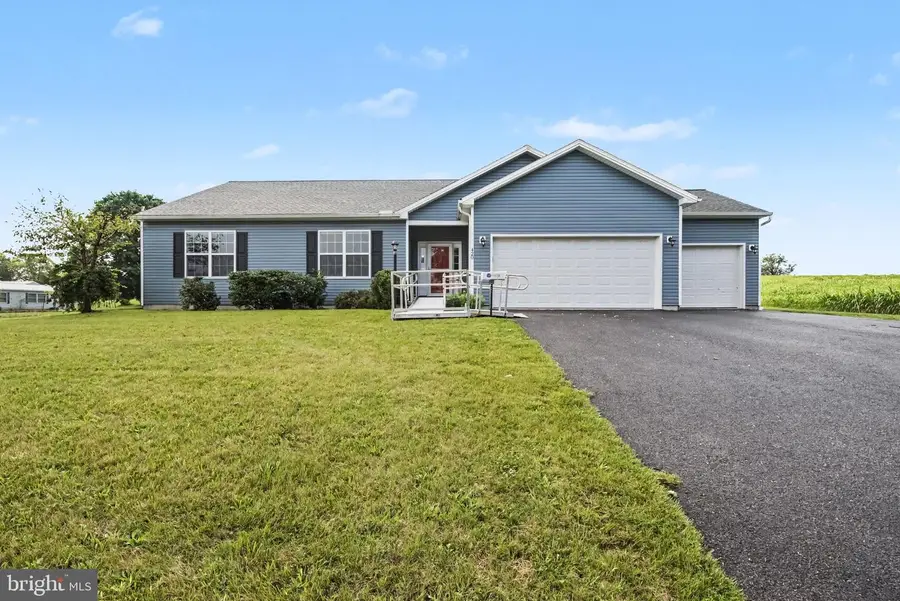 420 Cornman Rd, Carlisle, PA 17013 - #2