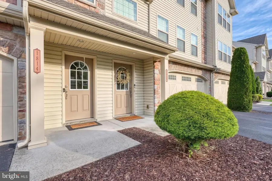 1814 Vista Dr, Mechanicsburg, PA 17055 - #3