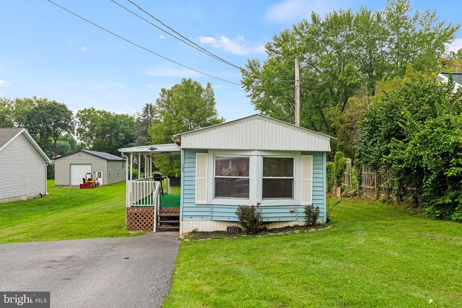 108 Marbeth Ave, Carlisle, PA 17013 - #2