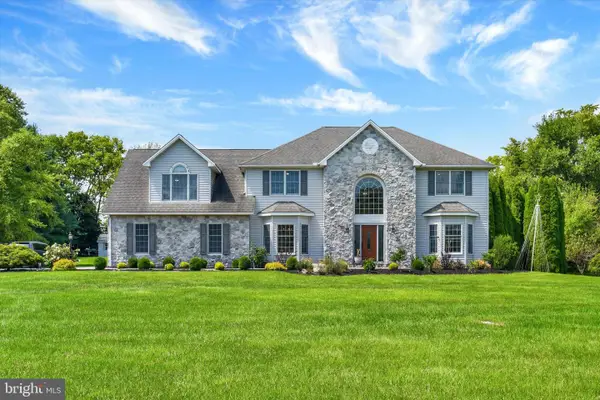 180 Meadow Ln, MECHANICSBURG, PA 17055