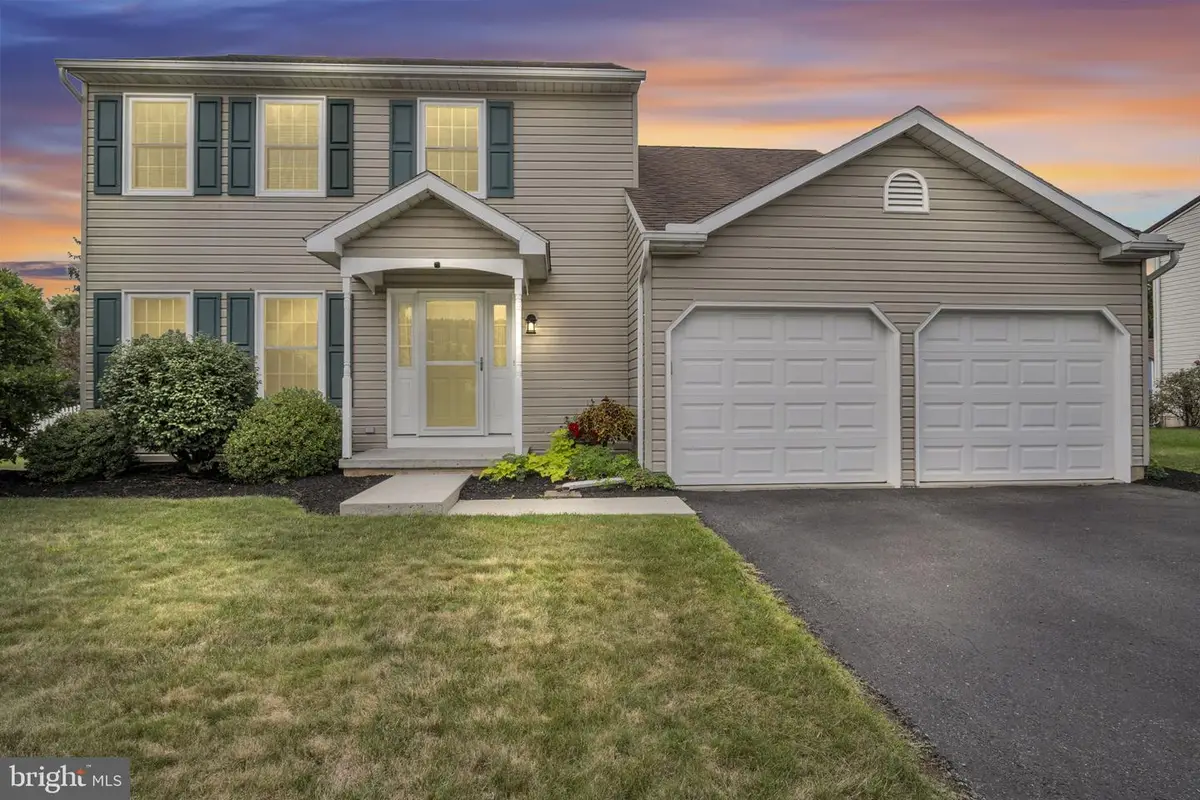 14 Blue Spruce Dr, Enola, PA 17025 - #1