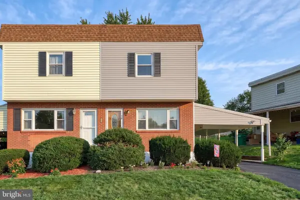 10-b W Glenwood Dr, CAMP HILL, PA 17011