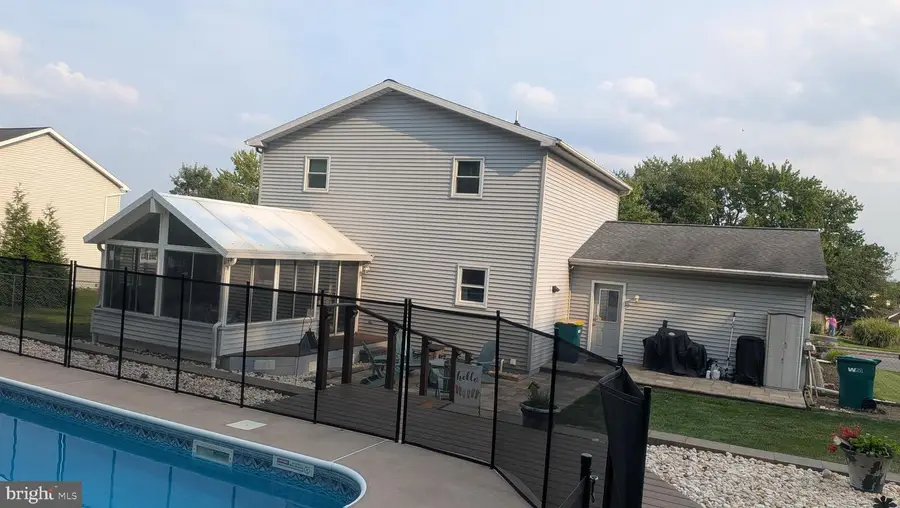 129 Laurel Dr, Enola, PA 17025 - #2