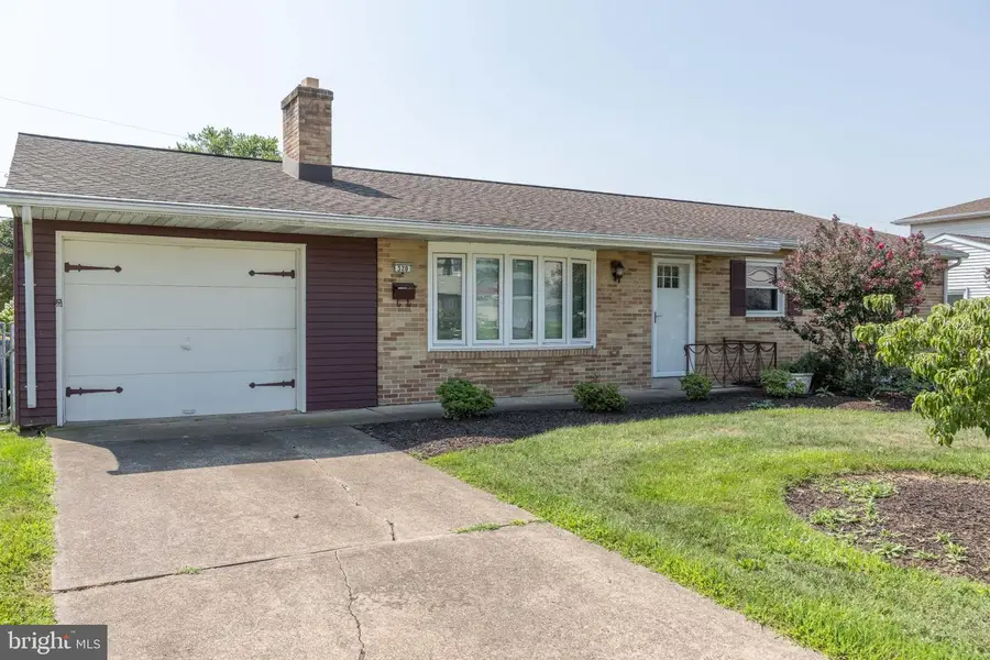 320 Belaire Dr, Shiremanstown, PA 17011 - #2