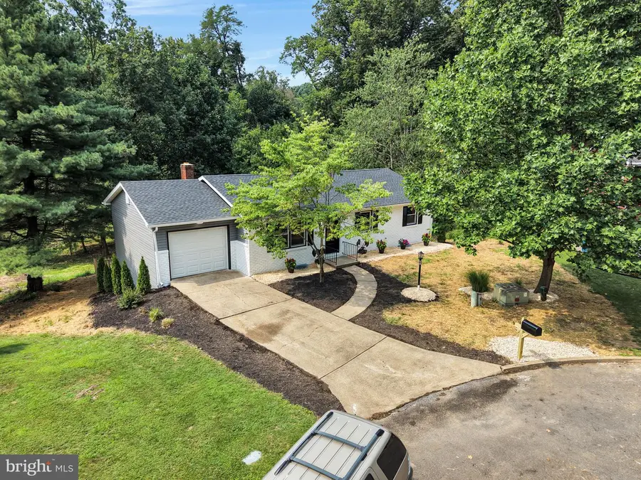 519 Lavina Dr, Mechanicsburg, PA 17055 - #3