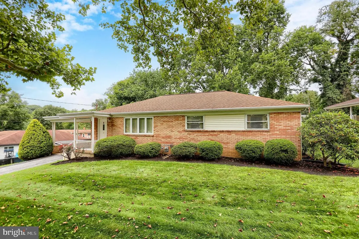 3 Karen Ct, Camp Hill, PA 17011 - #1