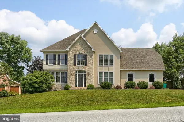 32 Sunfire Ave, CAMP HILL, PA 17011