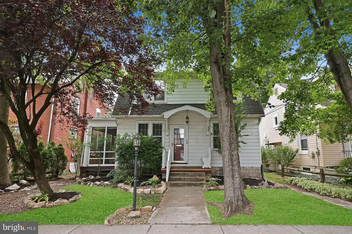 34 S 24th St, Camp Hill, PA 17011 - #1