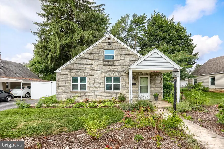 1806 Letchworth Dr, Camp Hill, PA 17011 - #2